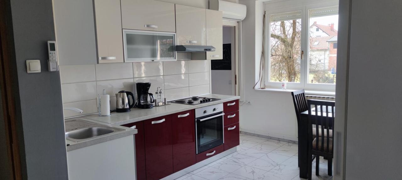 Apartman M&M'S Lägenhet Karlovac Exteriör bild